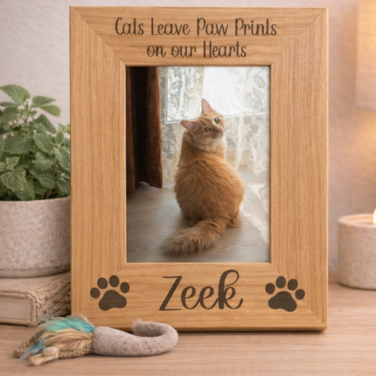 Personalized Cat Memorial Picture Frame – Engraved Alder Wood Pet Remembrance Gift, Paw Prints