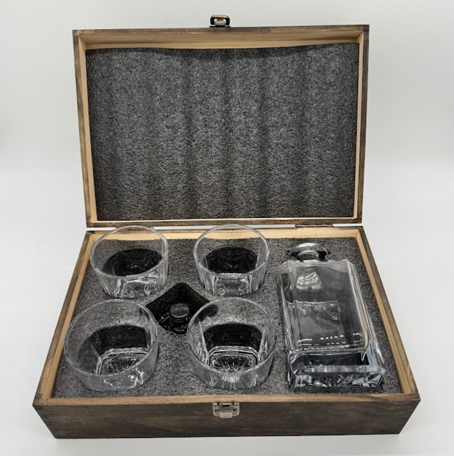 Custom Engraved Whiskey Decanter Set – Personalized Barware Gift for Him